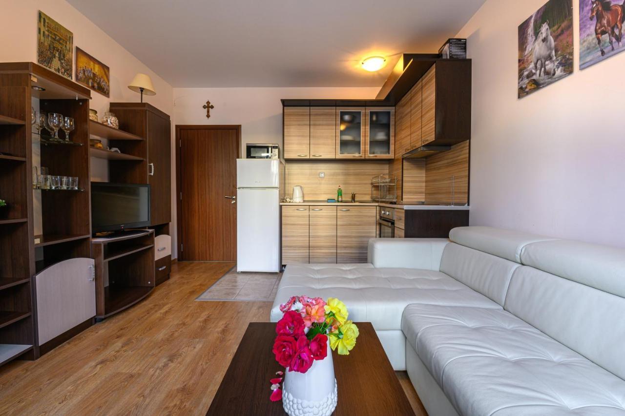 Apollon Apartments Nessebar Eksteriør billede