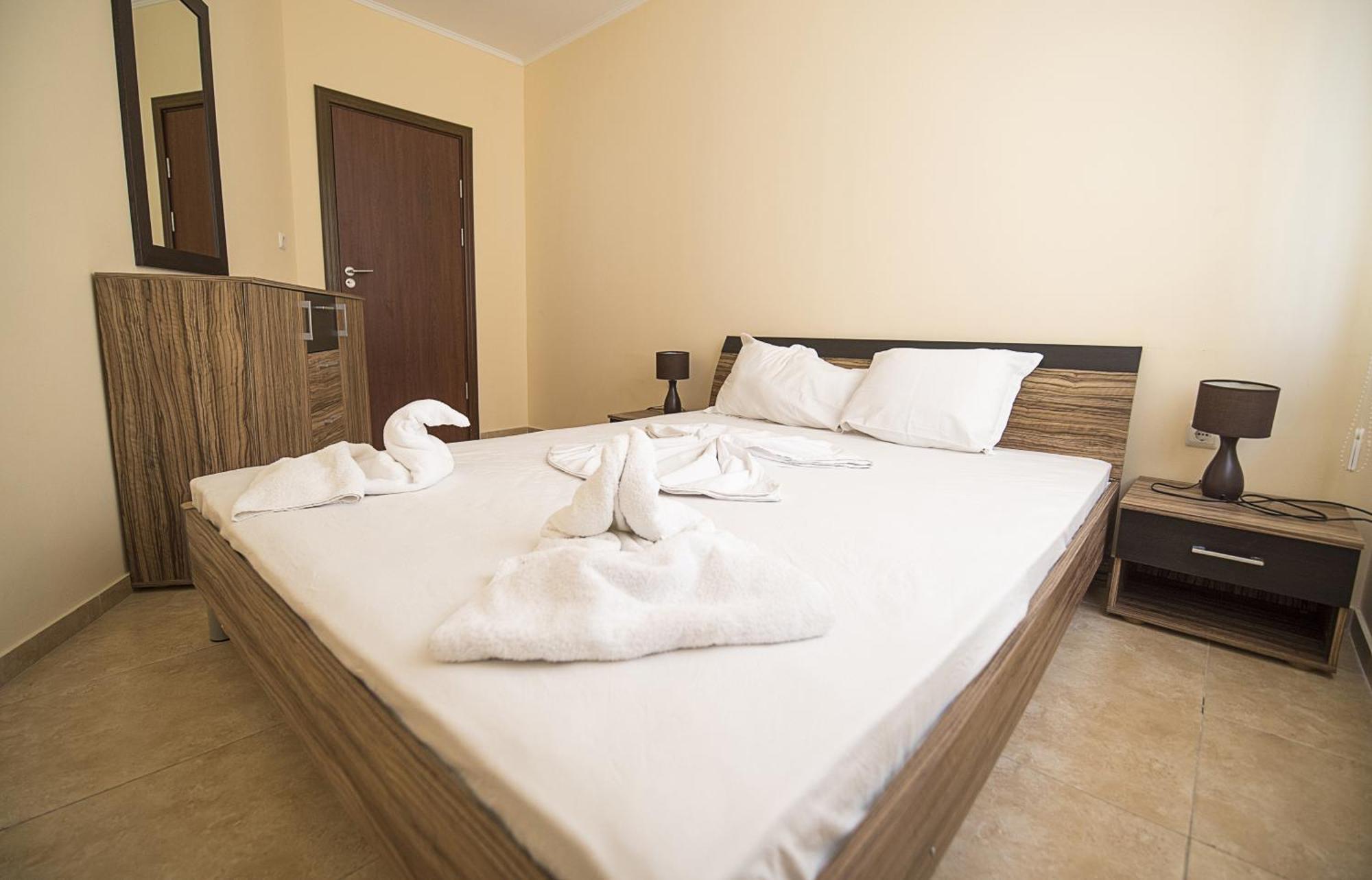 Apollon Apartments Nessebar Eksteriør billede