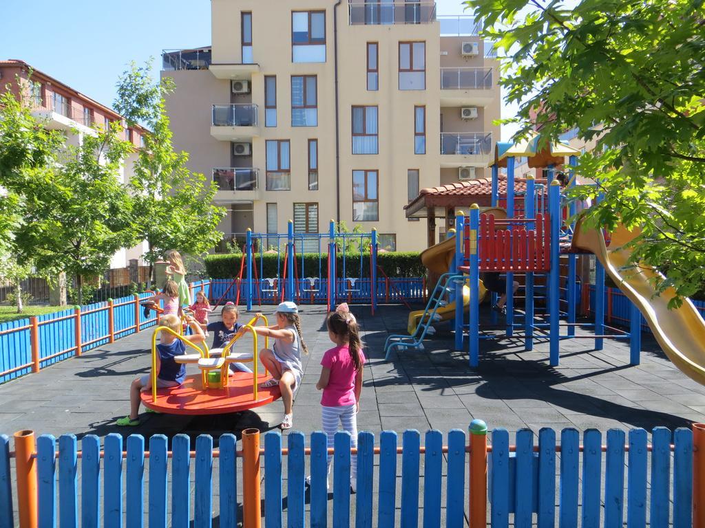 Apollon Apartments Nessebar Eksteriør billede